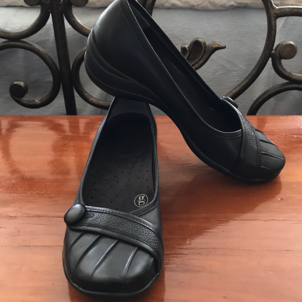 Hush Puppies Black Leather Shoes